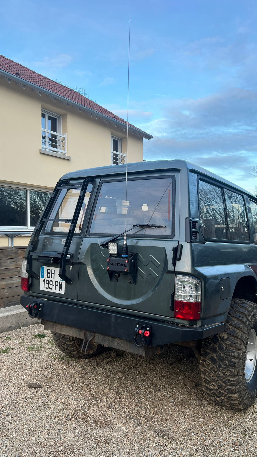 Supporto multiuso nissan patrol gr y60