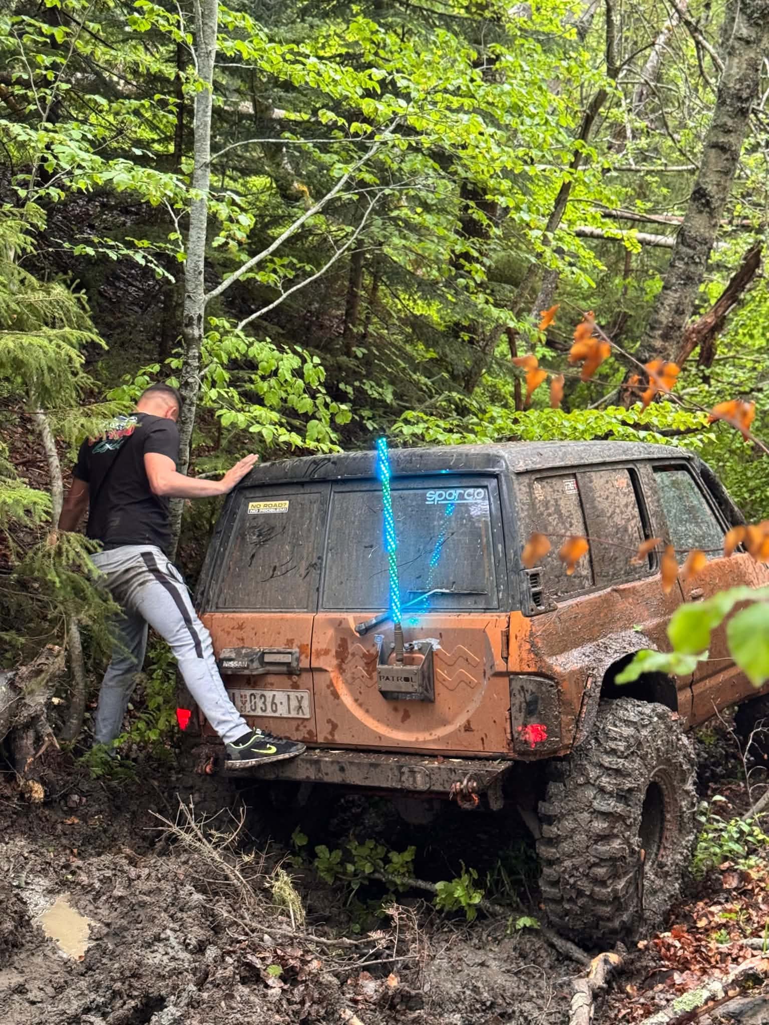 Supporto multiuso nissan patrol gr y60